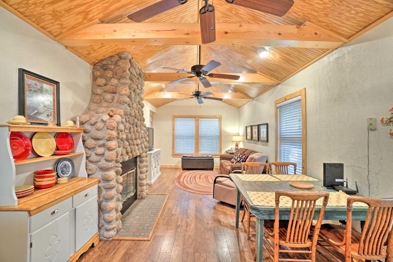 Charming Hilltop Cottage In Medicine Park! Extérieur photo