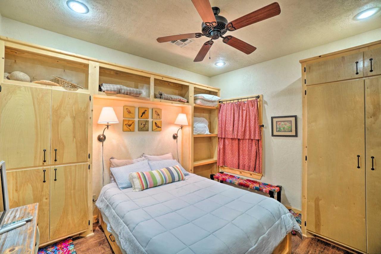 Charming Hilltop Cottage In Medicine Park! Extérieur photo