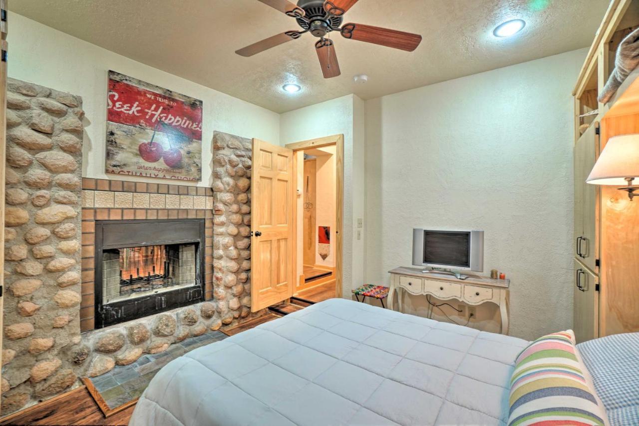 Charming Hilltop Cottage In Medicine Park! Extérieur photo